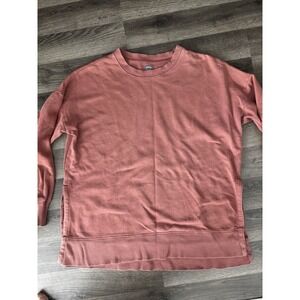 Women's Aerie sweater Small Stain. Size Medium.‎